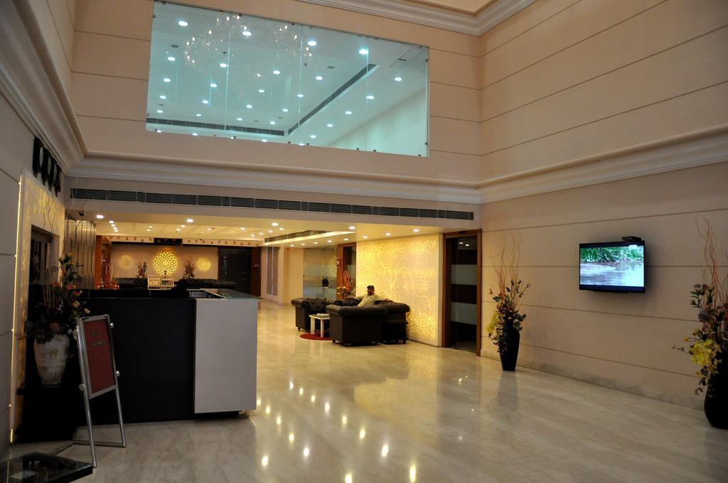Hotel Jsr Continental Дехрадун Экстерьер фото