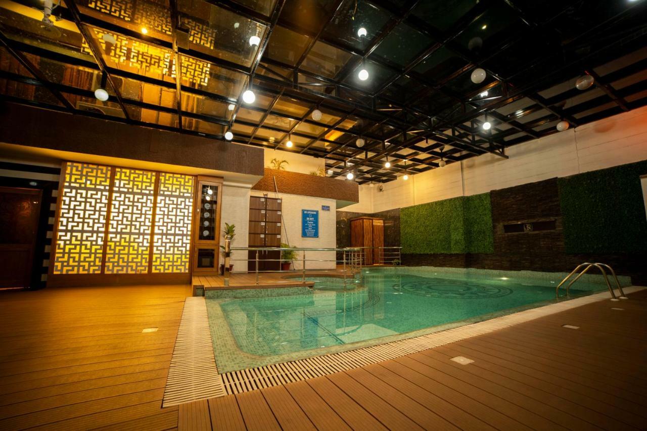 Hotel Jsr Continental Дехрадун Экстерьер фото